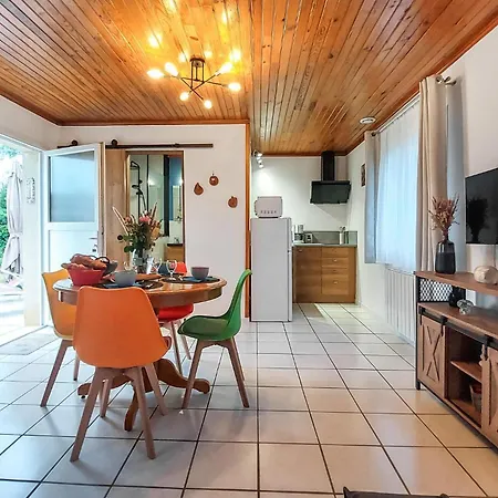 1 Bedroom Amazing Home In Saint-Martial-De-Nabir * Saint-Martial-de-Nabirat