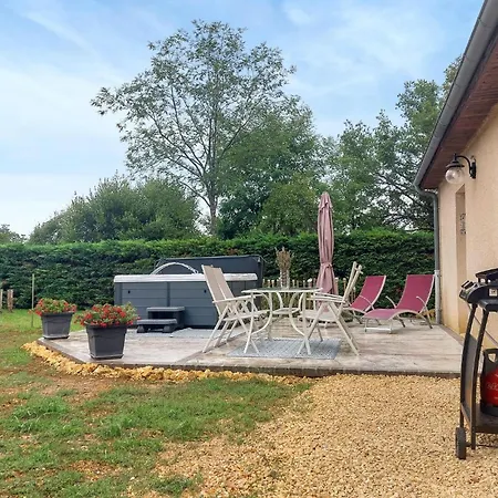 1 Bedroom Amazing Home In Saint-Martial-De-Nabir Feriehus Saint-Martial-de-Nabirat